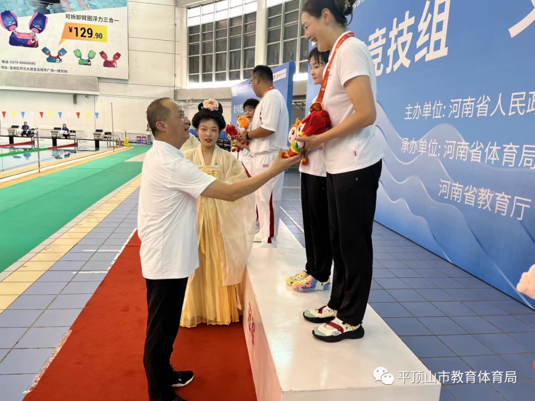 河南泳坛再创辉煌，体彩助力，喜夺金奖开奖揭秘