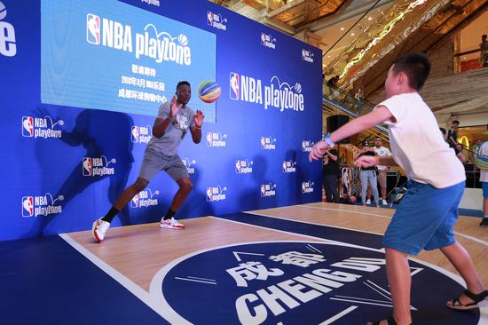 探索NBA中文网，篮球迷的数字乐园