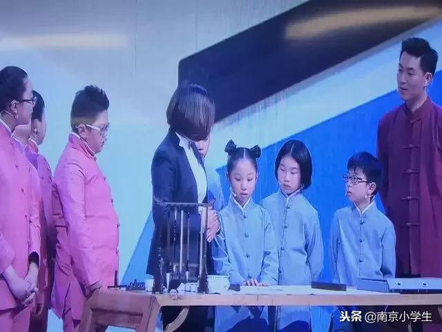 今晚必二肖，一场关于预测与期待的奇妙夜今晚必二肖四不像