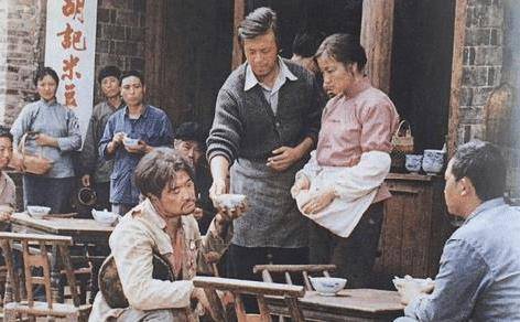 澳门正版资料，揭秘贫无担石背后的真相与挑战澳门正版资料大全资料贫无担石泡沫砖那里有