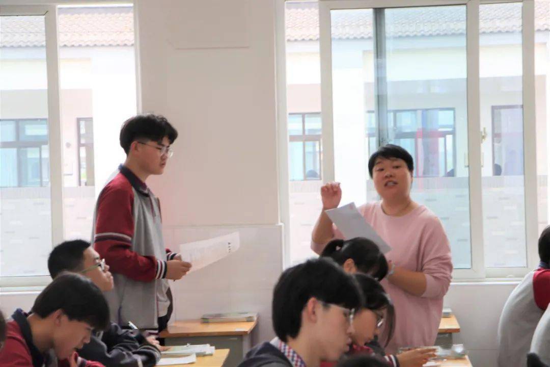2046年，探索未来教育资源的免费之旅—正版资料大全的无限可能2024正版资料大全免费一致百虑是什么意思