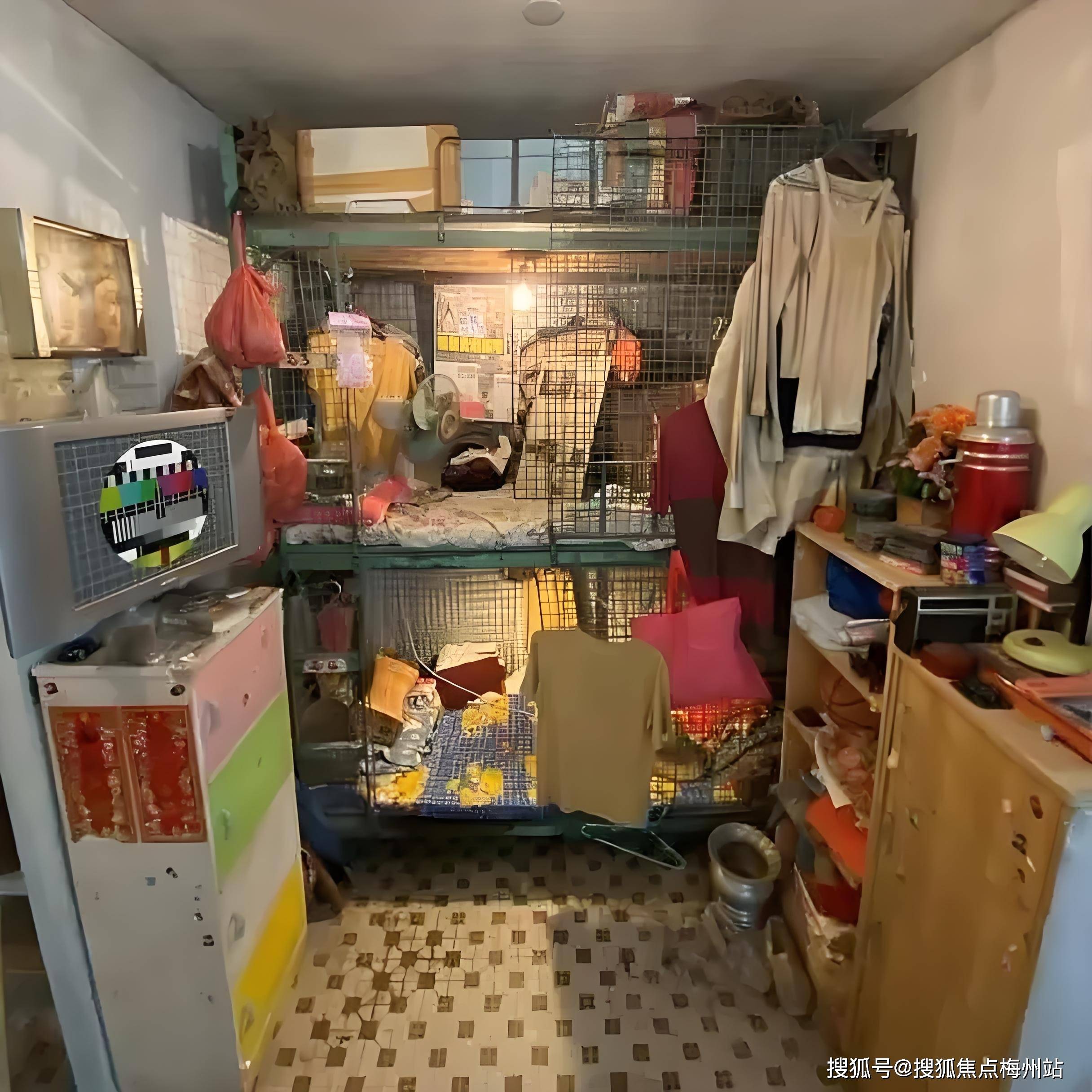 探秘香港600尺小屋,空间利用与生活哲学的艺术香港600尺的房子有多大啊呢视频